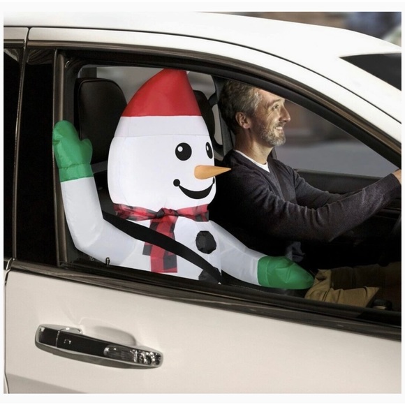 SNOWMAN LIGHTED CAR BUDDY INFLATABLE IS NEW IN THE BOX - Picture 2 of 4